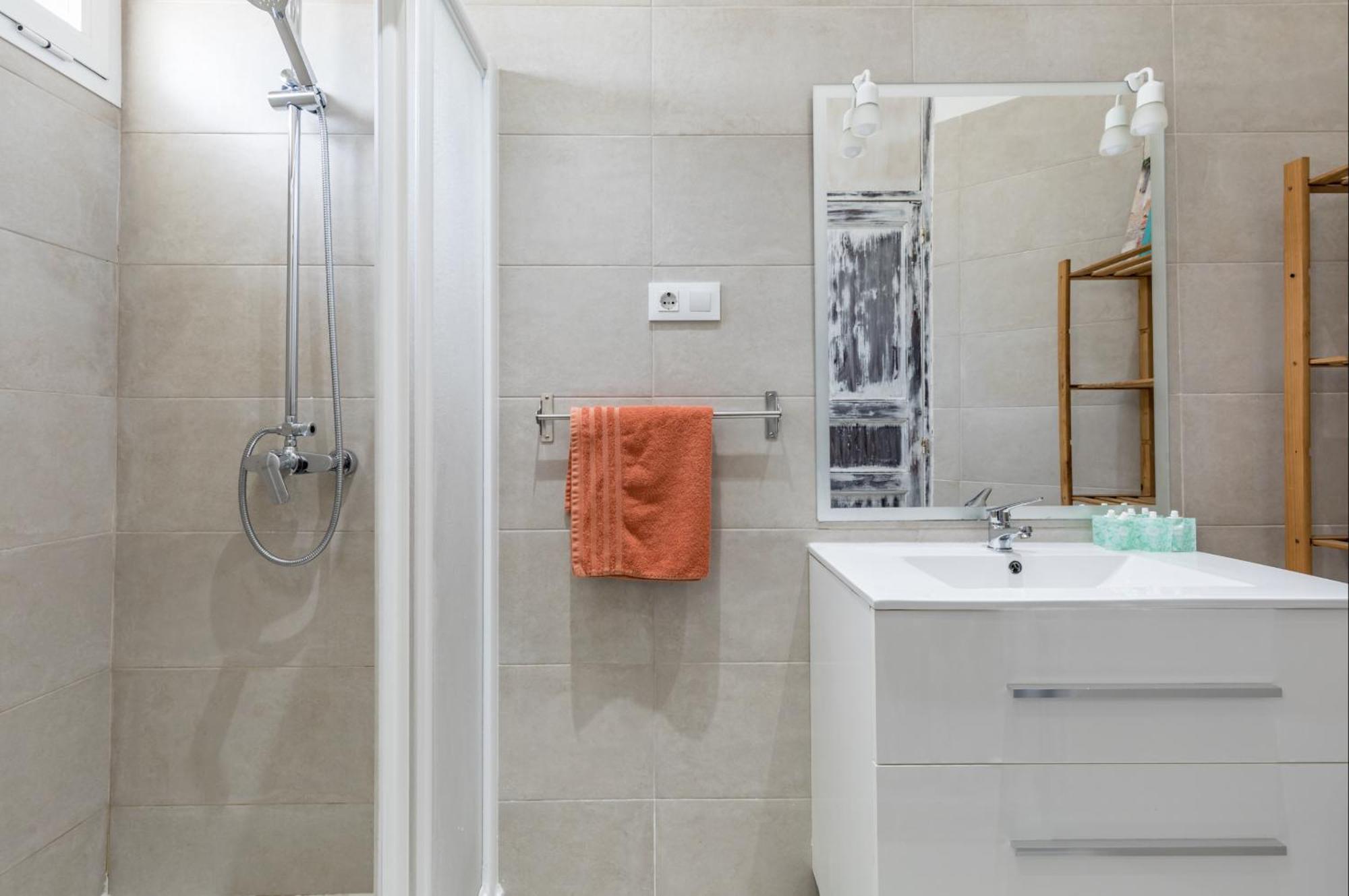 New Calabuig Apartaments Valencia Ngoại thất bức ảnh
